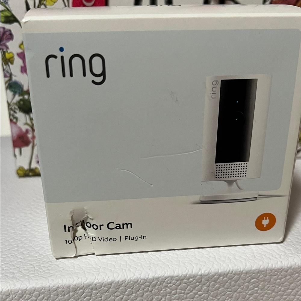 Ring Indoor Cam in White and Black